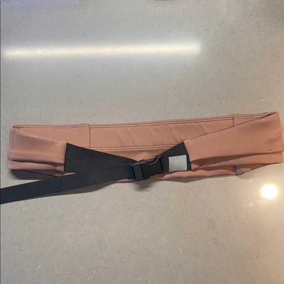 Lululemon Running Belt Bag - Picture 3 of 4
